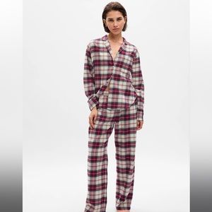 Brand new Gap Body flannel pajamas sz small